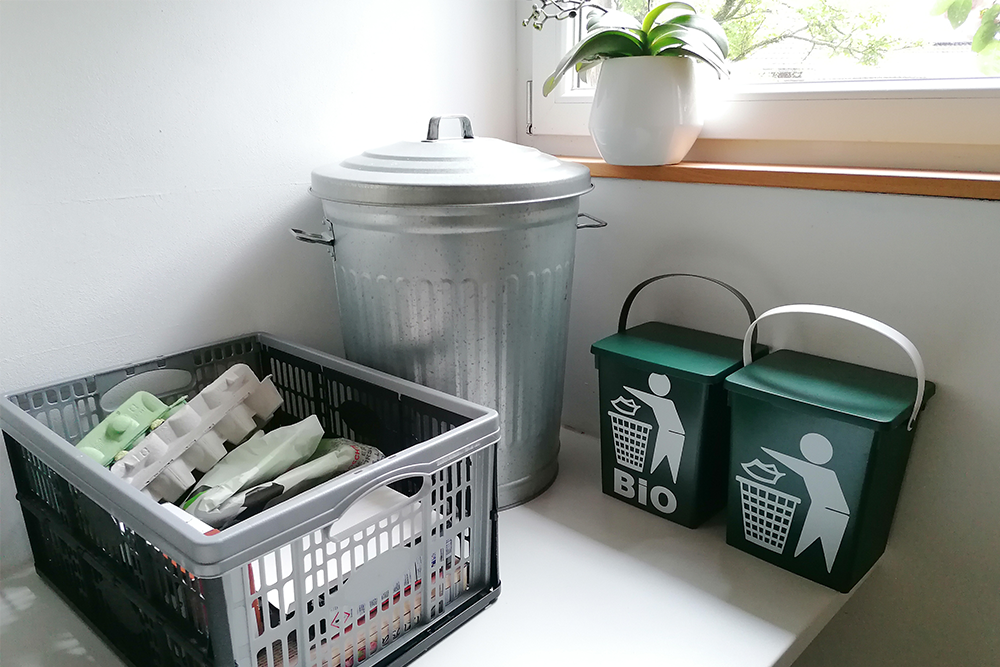 Bac de collecte pour déchets de cuisine - ON RANGE TOUT